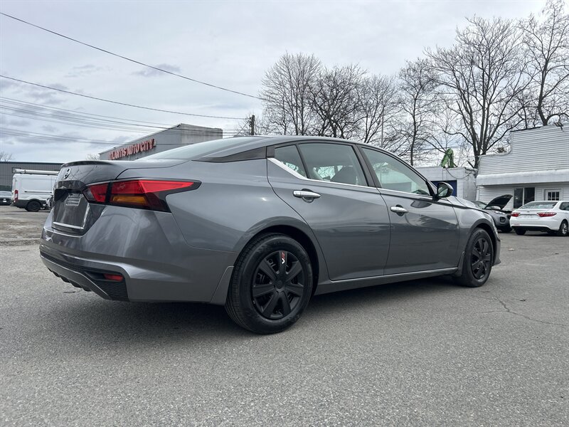 Used 2019 Nissan Altima 2.5 S FWD image 4