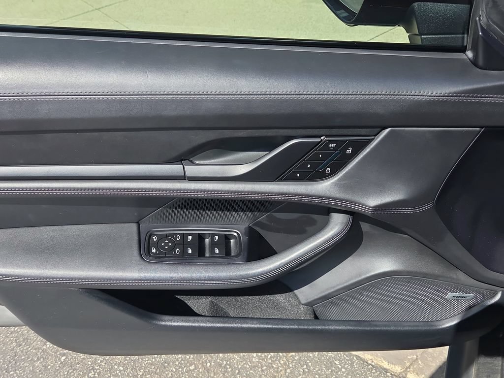 Certified 2022 Porsche Taycan GTS AWD/4WD image 22