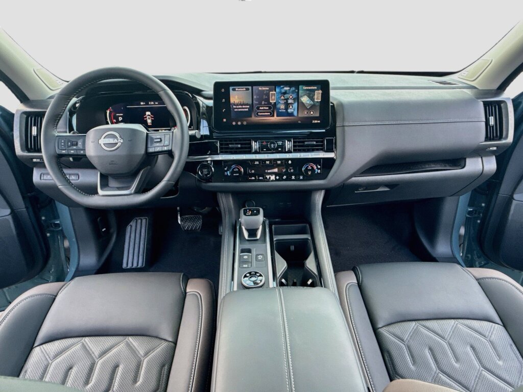 New 2026 Nissan Pathfinder Platinum AWD/4WD image 3