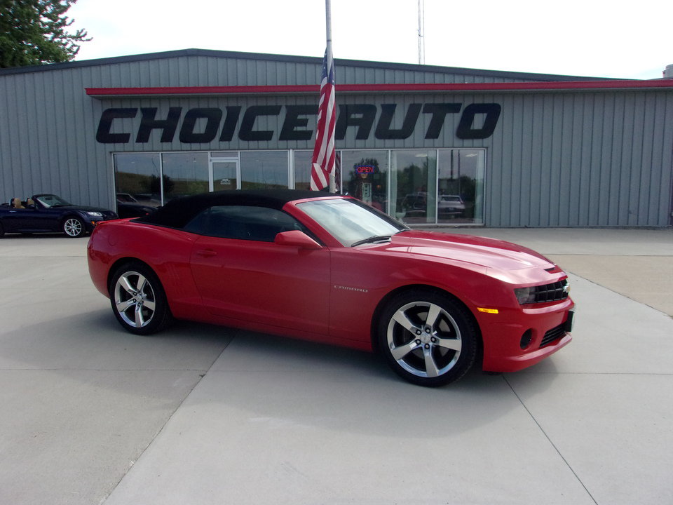 Used 2011 Chevrolet Camaro SS w/ RS Package RWD image 3
