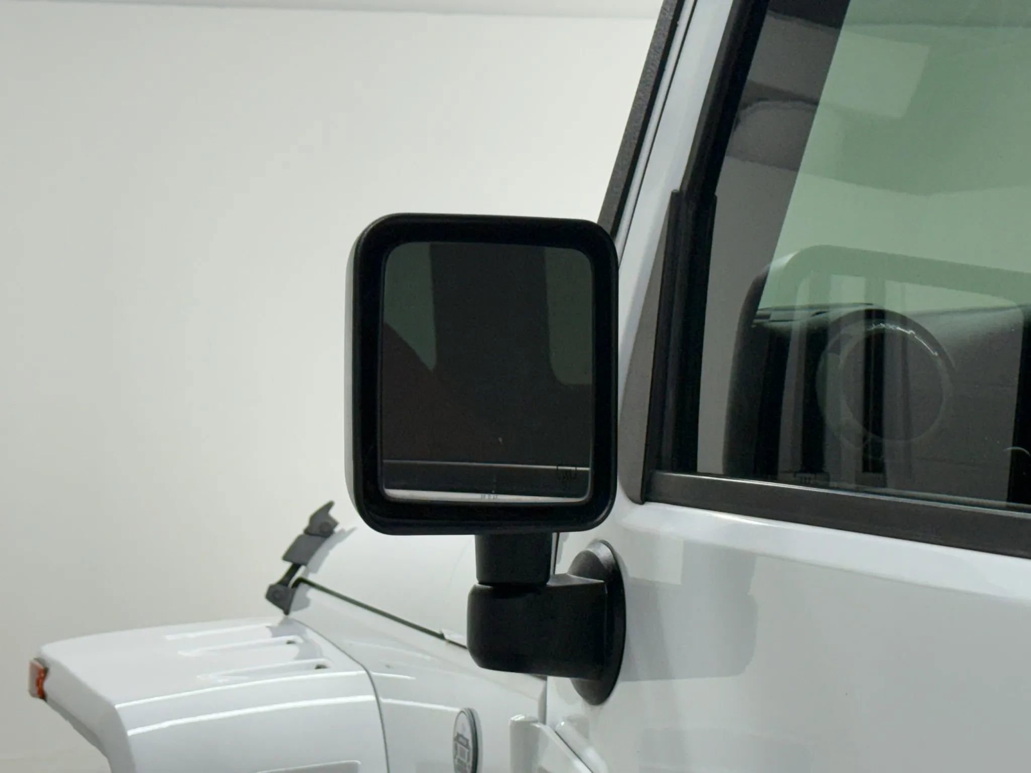 Used 2018 Jeep Wrangler Unlimited Sport S image 12