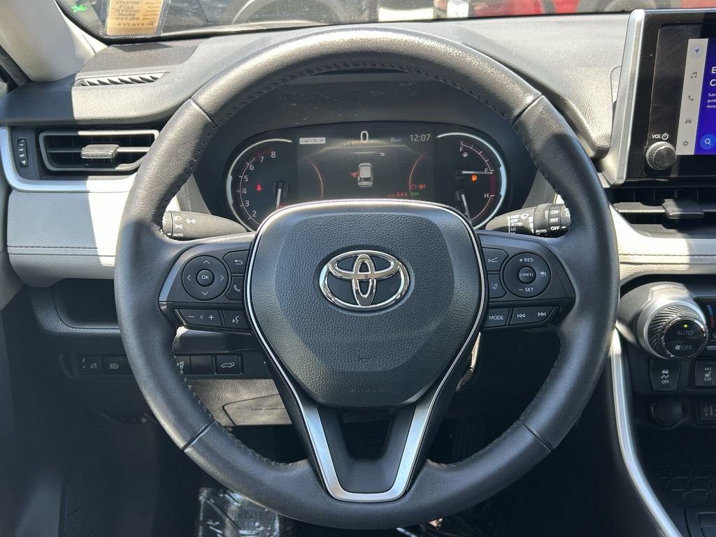 Used 2024 Toyota RAV4 XLE w/ Convenience Package FWD image 21