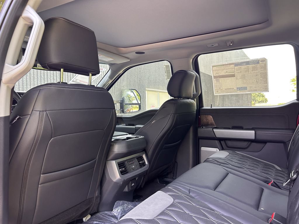 New 2026 Ford F250 Lariat w/ Black Appearance Package AWD/4WD image 15