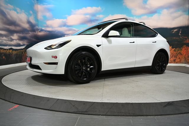 Used 2023 Tesla Model Y Long Range AWD/4WD image 3