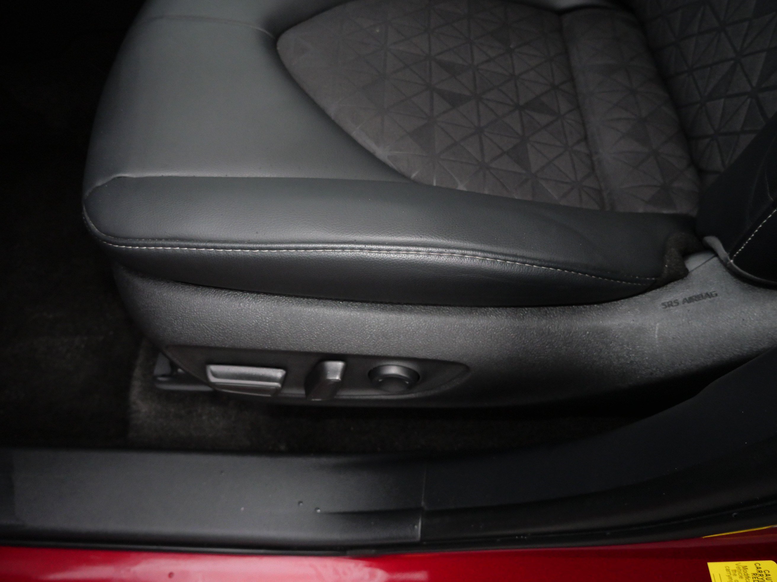 Used 2025 Toyota Highlander XLE AWD/4WD image 21