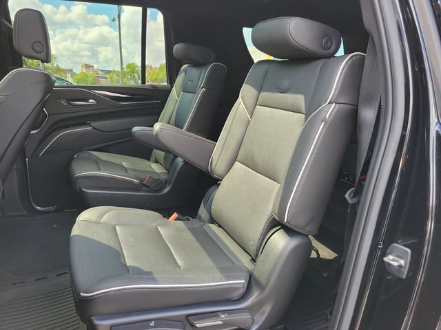 Certified 2023 Cadillac Escalade ESV Sport w/ LPO, ONYX Package AWD/4WD image 27