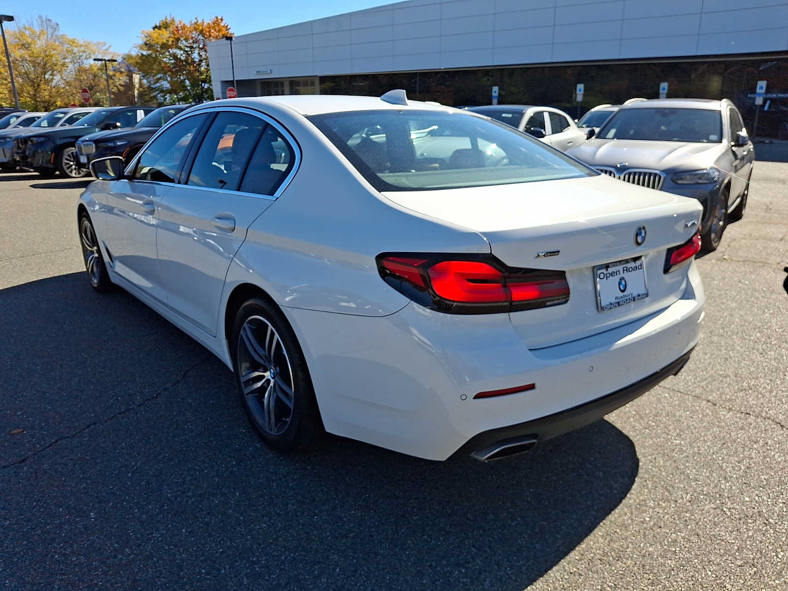 Used 2022 BMW 540i xDrive w/ Premium Package AWD/4WD image 5
