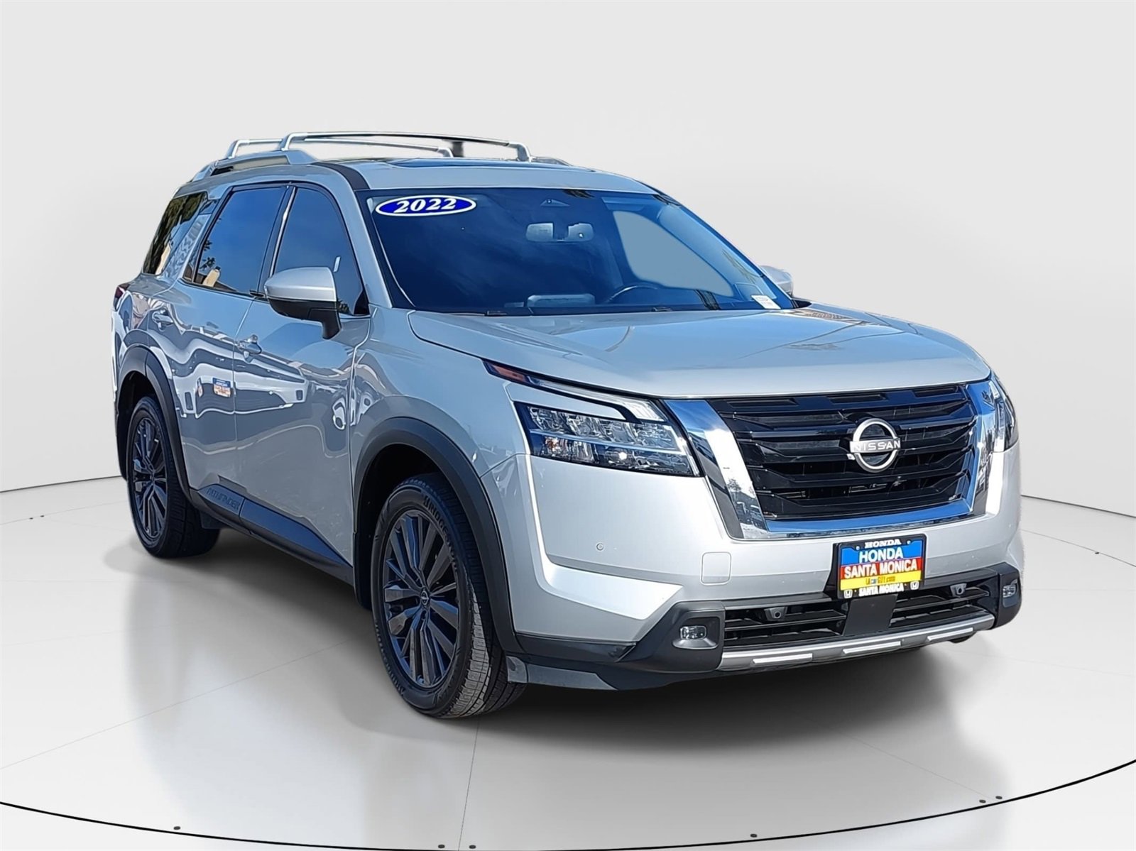 Used 2022 Nissan Pathfinder SL w/ SL Premium Package image 3