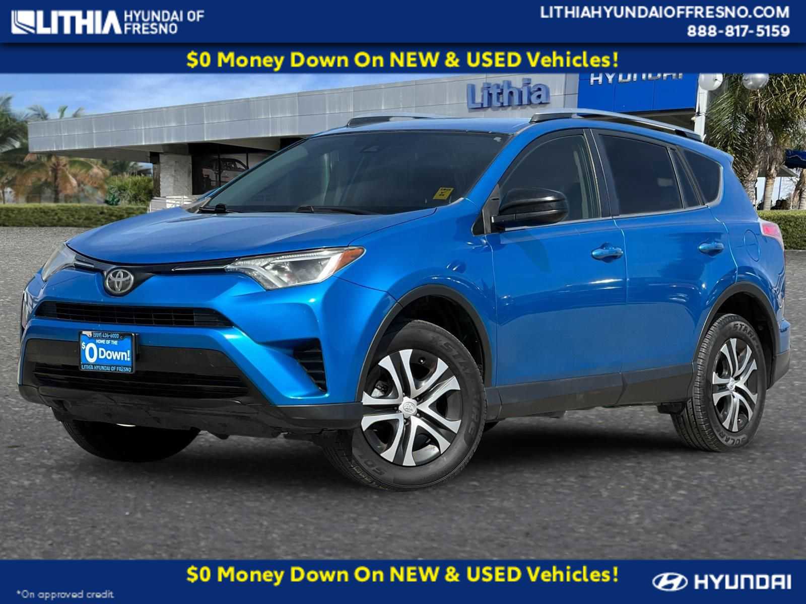Used 2017 Toyota RAV4 LE image 1