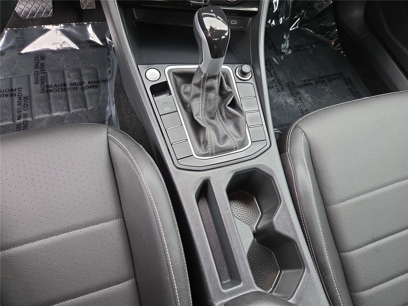 Used 2023 Volkswagen Jetta SE FWD image 22