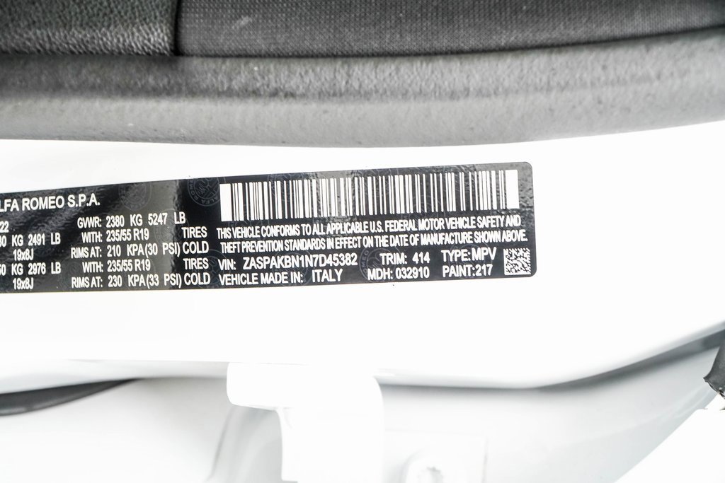 Used 2022 Alfa Romeo Stelvio Ti image 44