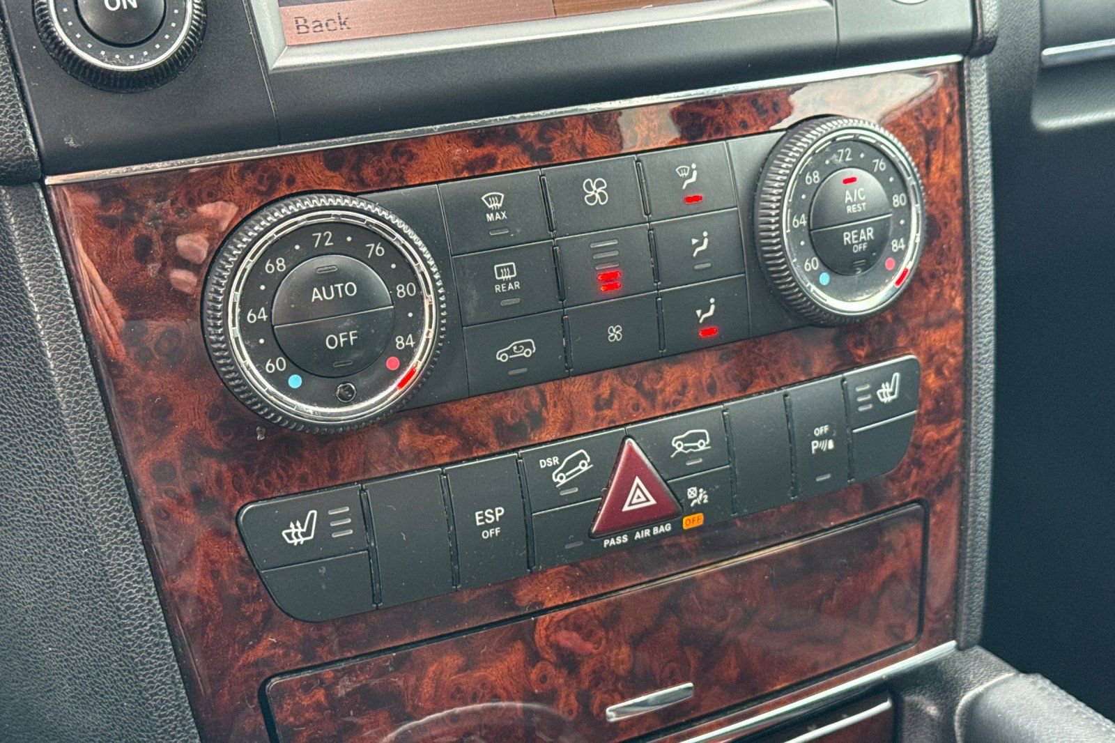 Used 2010 Mercedes-Benz ML 550 4MATIC image 17