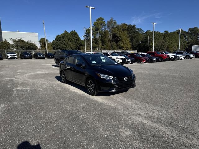 New 2025 Nissan Versa SV w/ Trunk Package FWD image 3