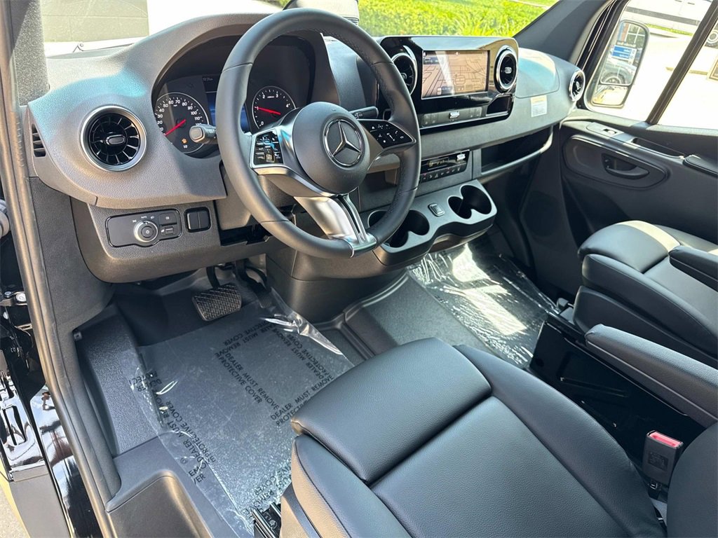 New 2025 Mercedes-Benz Sprinter 2500 image 28