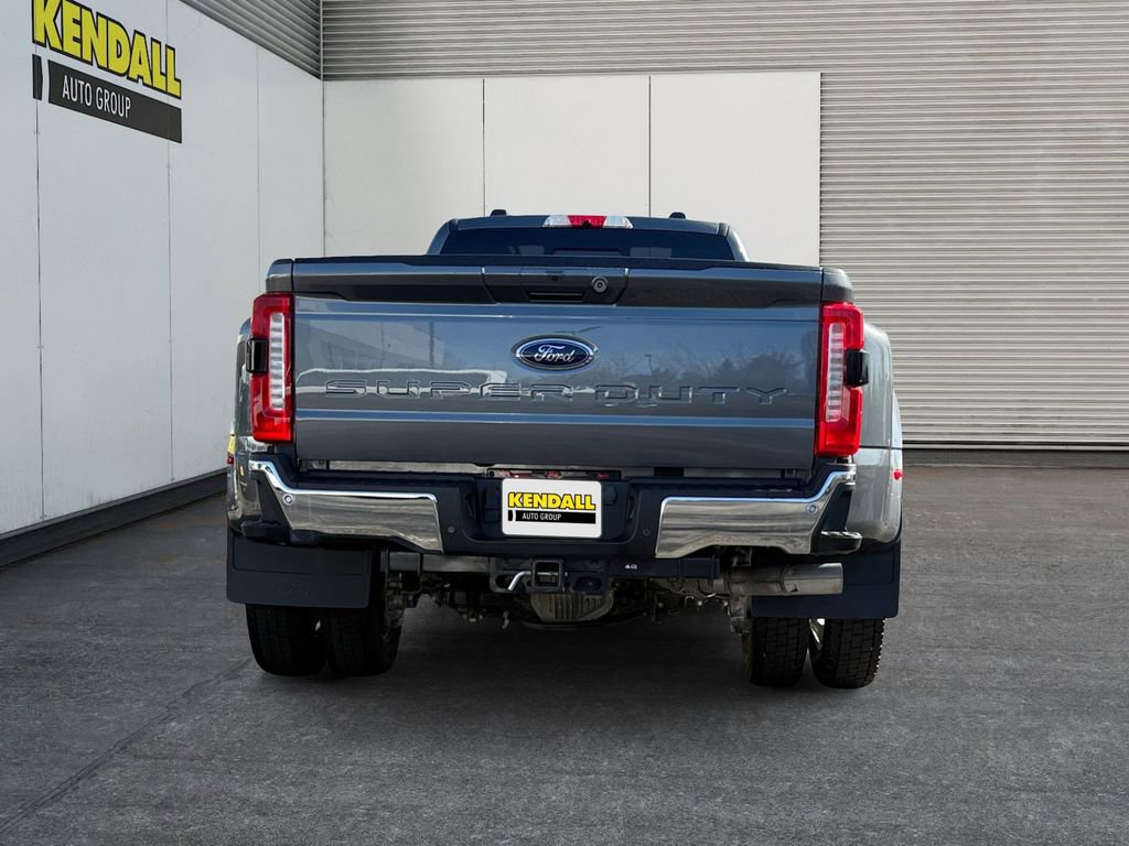 Certified 2023 Ford F450 Lariat w/ Camper Package image 4