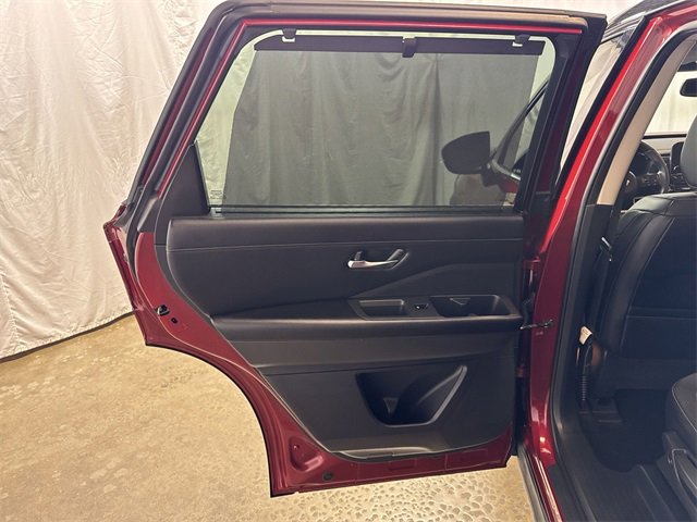 Used 2022 Nissan Pathfinder SL w/ SL Premium Package image 25