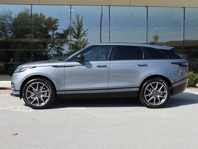 New 2025 Land Rover Range Rover Velar Dynamic SE image 24