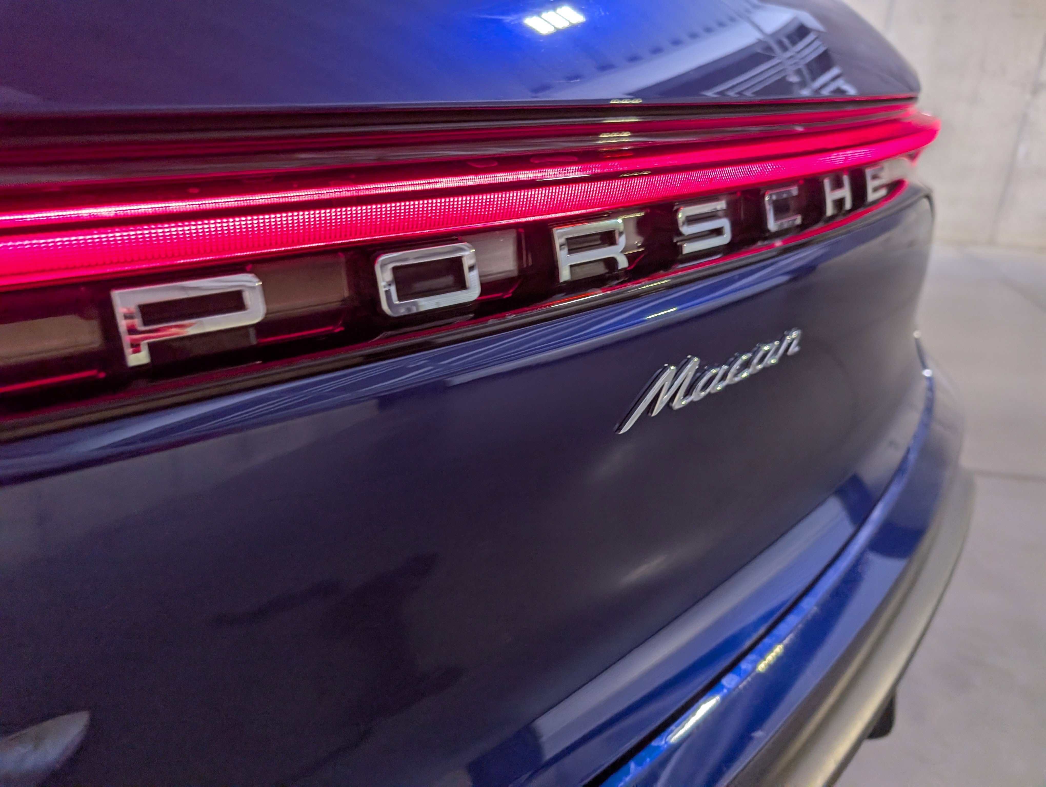 Certified 2024 Porsche Macan image 18