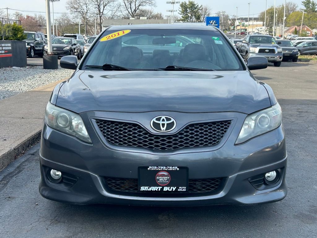 Used 2011 Toyota Camry SE w/ Sport Leather Pkg FWD image 3