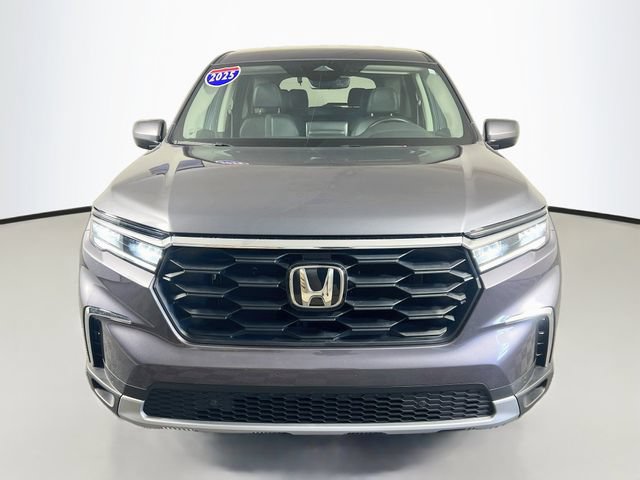 Used 2025 Honda Pilot EX-L image 3