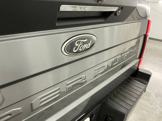 Used 2022 Ford F250 Lariat w/ Lariat Ultimate Package AWD/4WD image 7