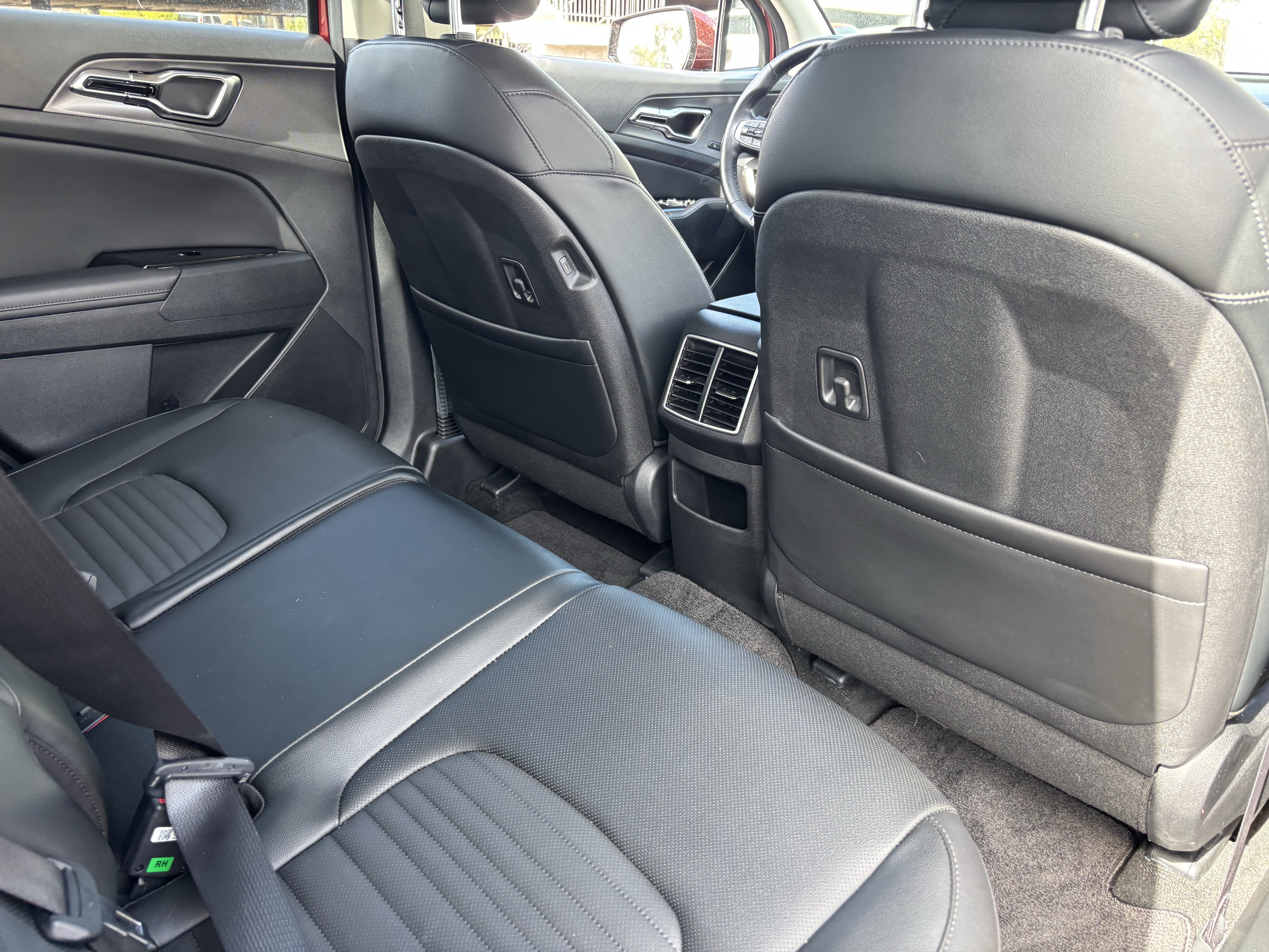 Certified 2024 Kia Sportage SX FWD image 11