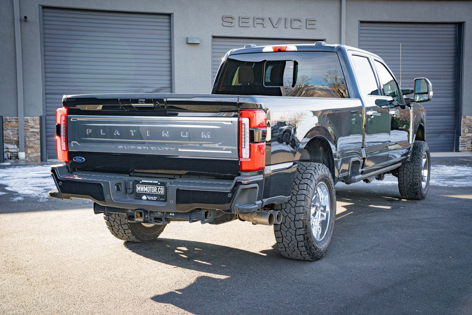 Used 2023 Ford F350 Platinum image 7