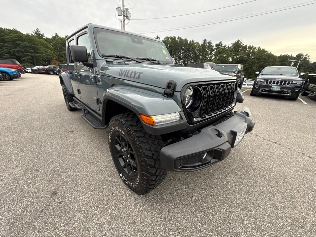 Certified 2025 Jeep Gladiator Overland AWD/4WD image 7