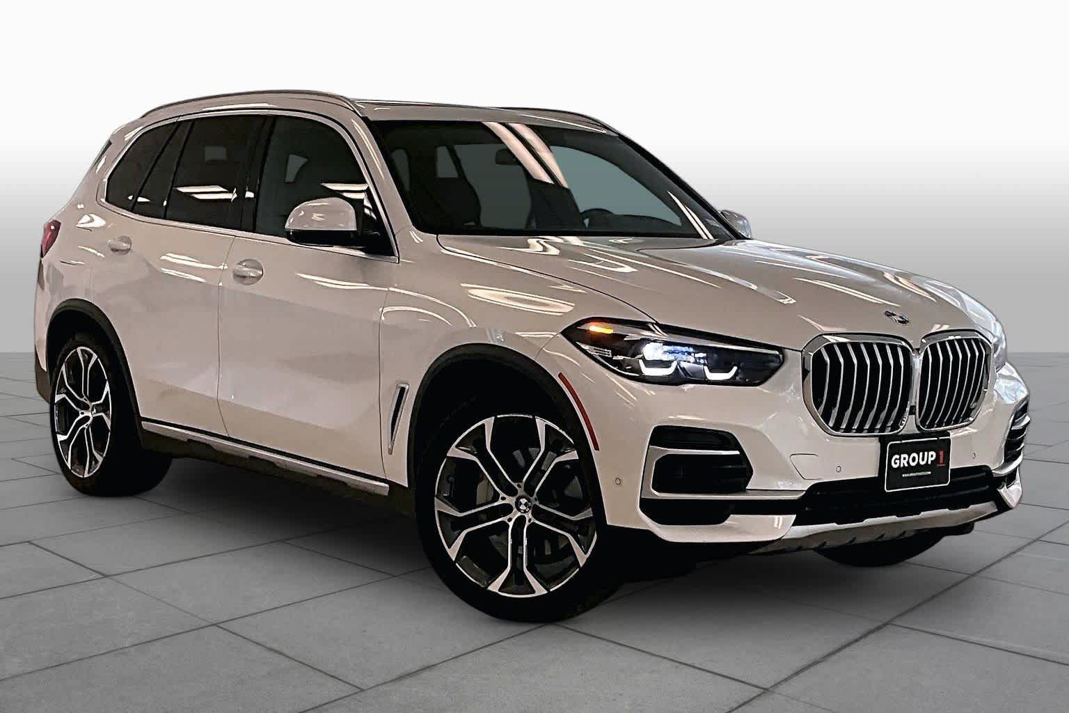 Used 2023 BMW X5 sDrive40i w/ Premium Package RWD image 2