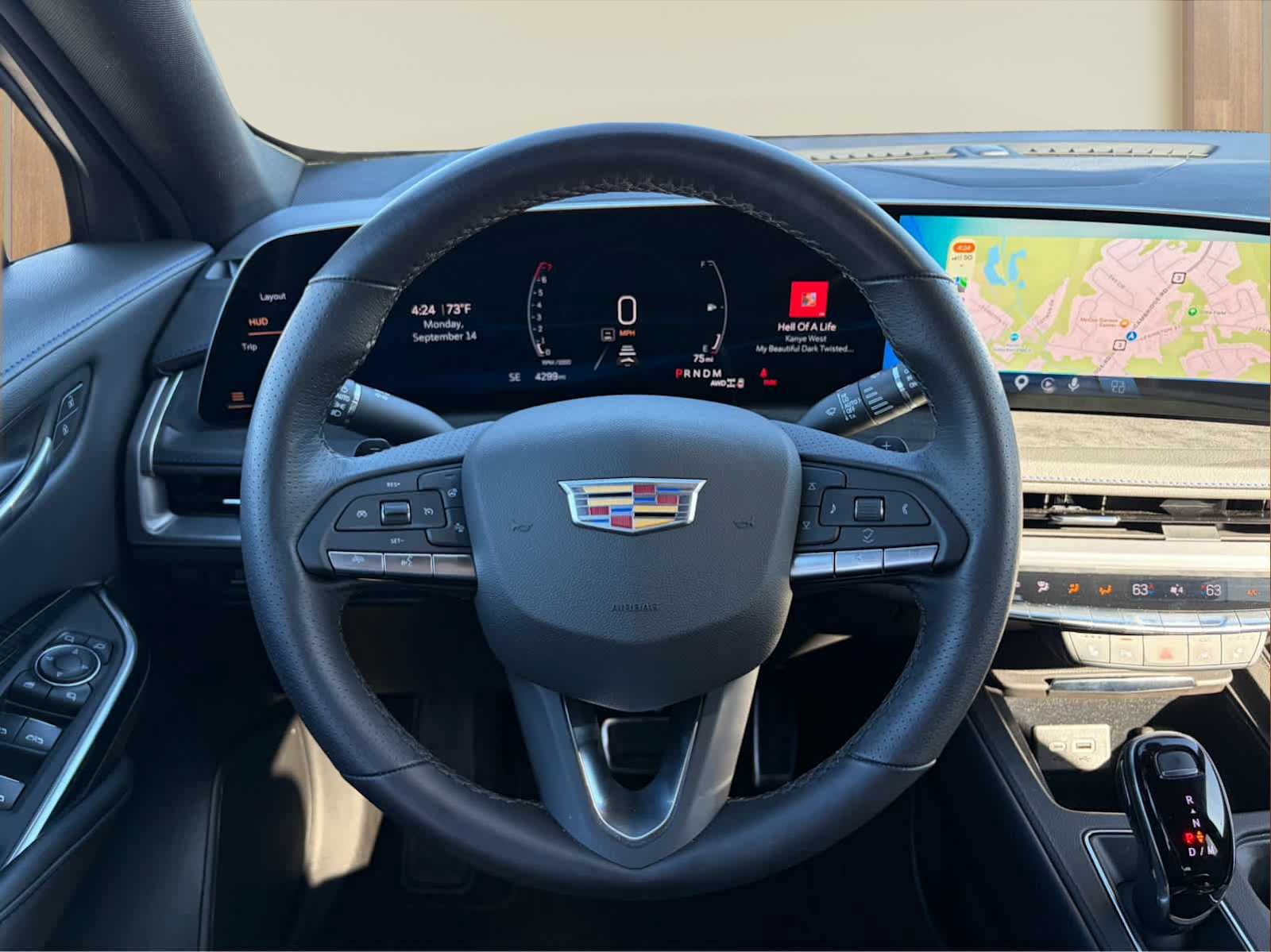 Used 2025 Cadillac XT4 Sport w/ Technology Package AWD/4WD image 15