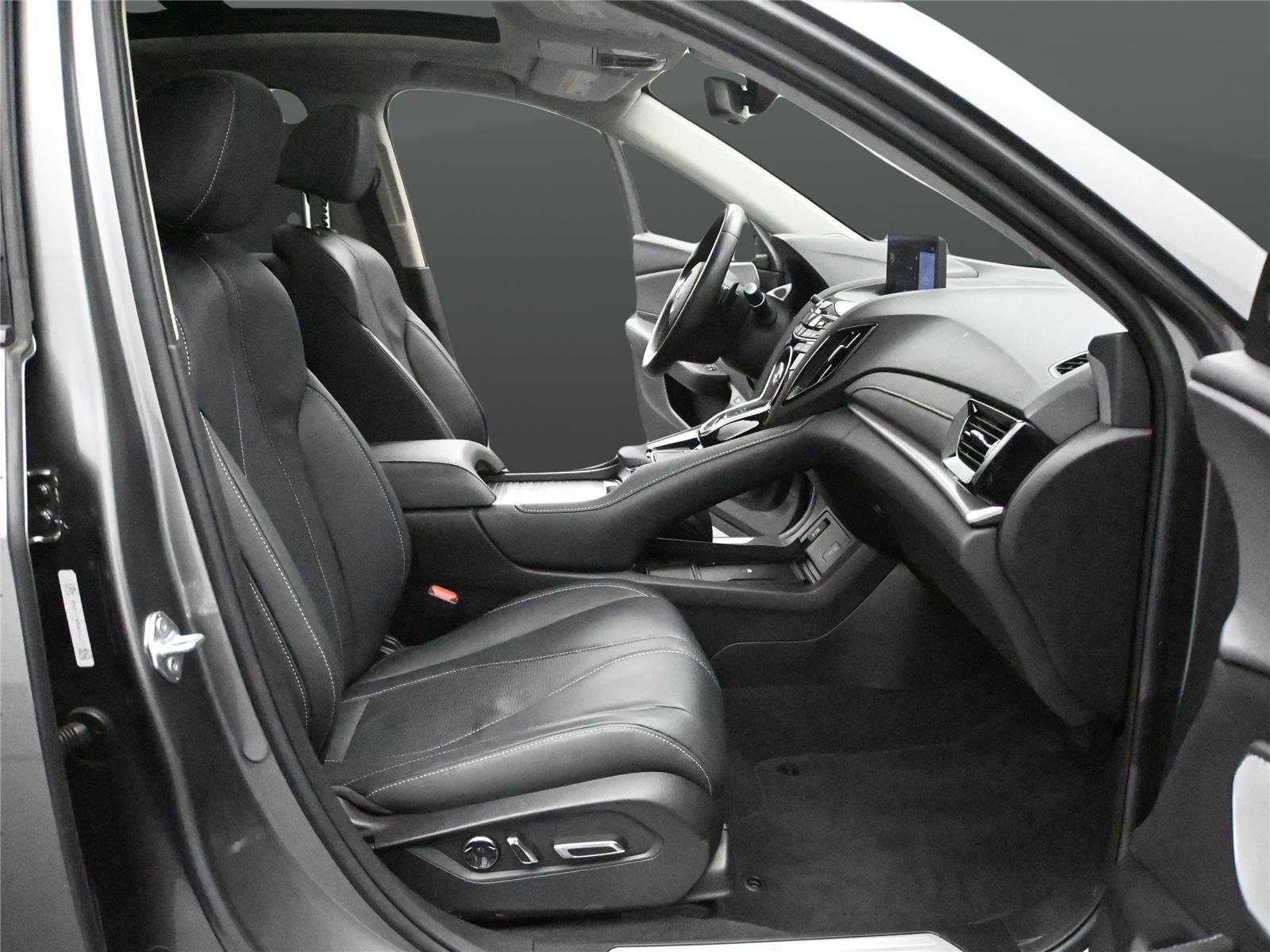 Used 2023 Acura RDX AWD w/ Technology Package image 15