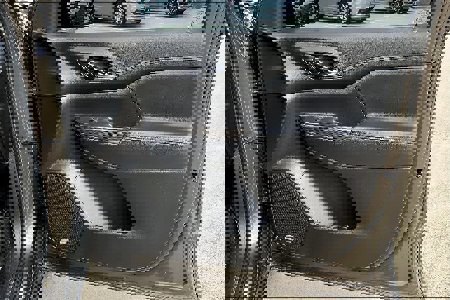 Used 2019 GMC Acadia SLT w/ Black Edition image 22