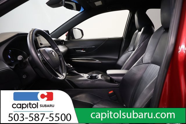Used 2021 Toyota Venza XLE w/ Carpet Mat Package (TMS) AWD/4WD image 13