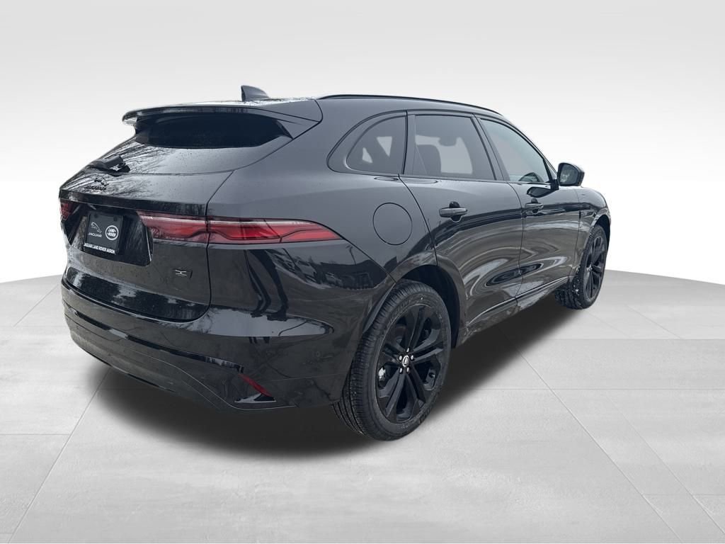 New 2026 Jaguar F-PACE R-Dynamic S image 7