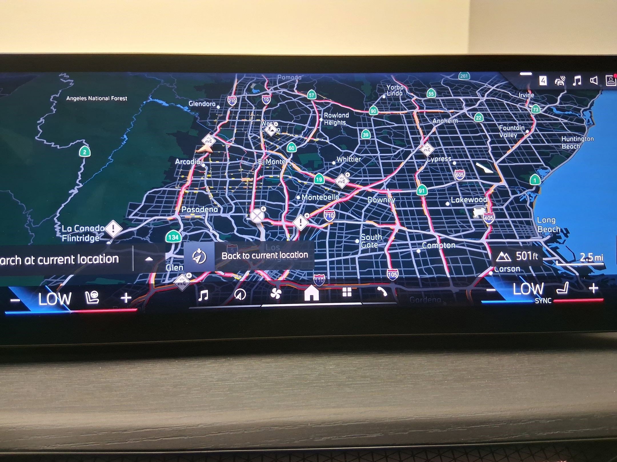 New 2026 BMW 330i Sedan w/ Convenience Package image 25