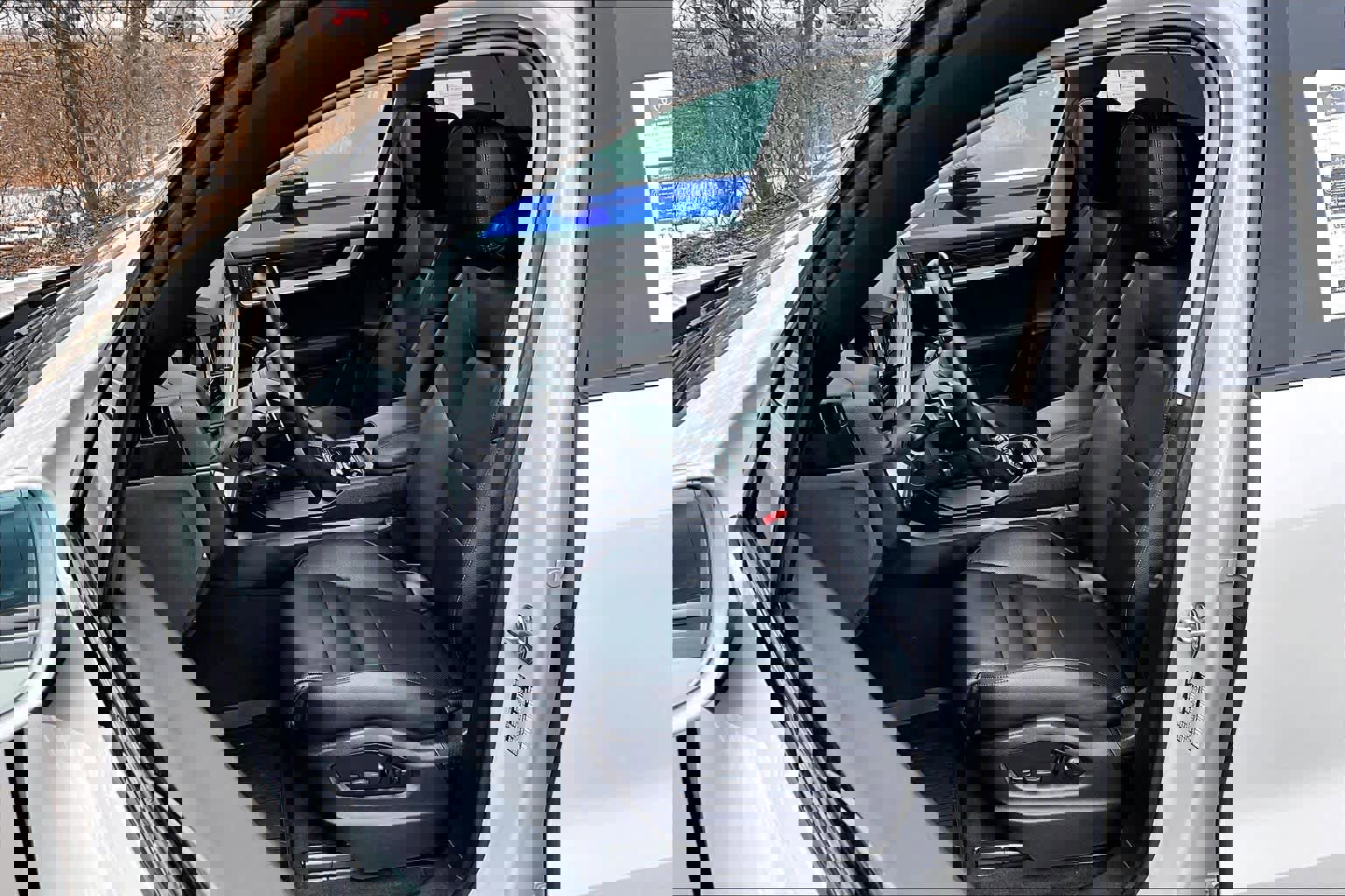 Used 2024 Porsche Cayenne image 9