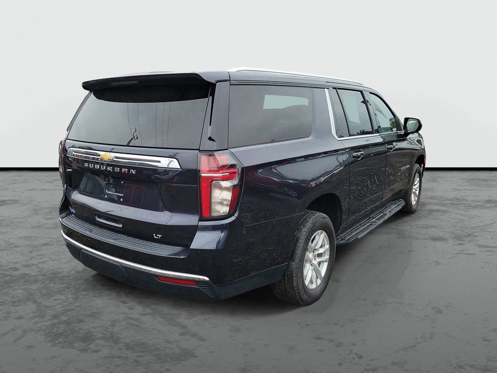 Used 2023 Chevrolet Suburban LT RWD image 2