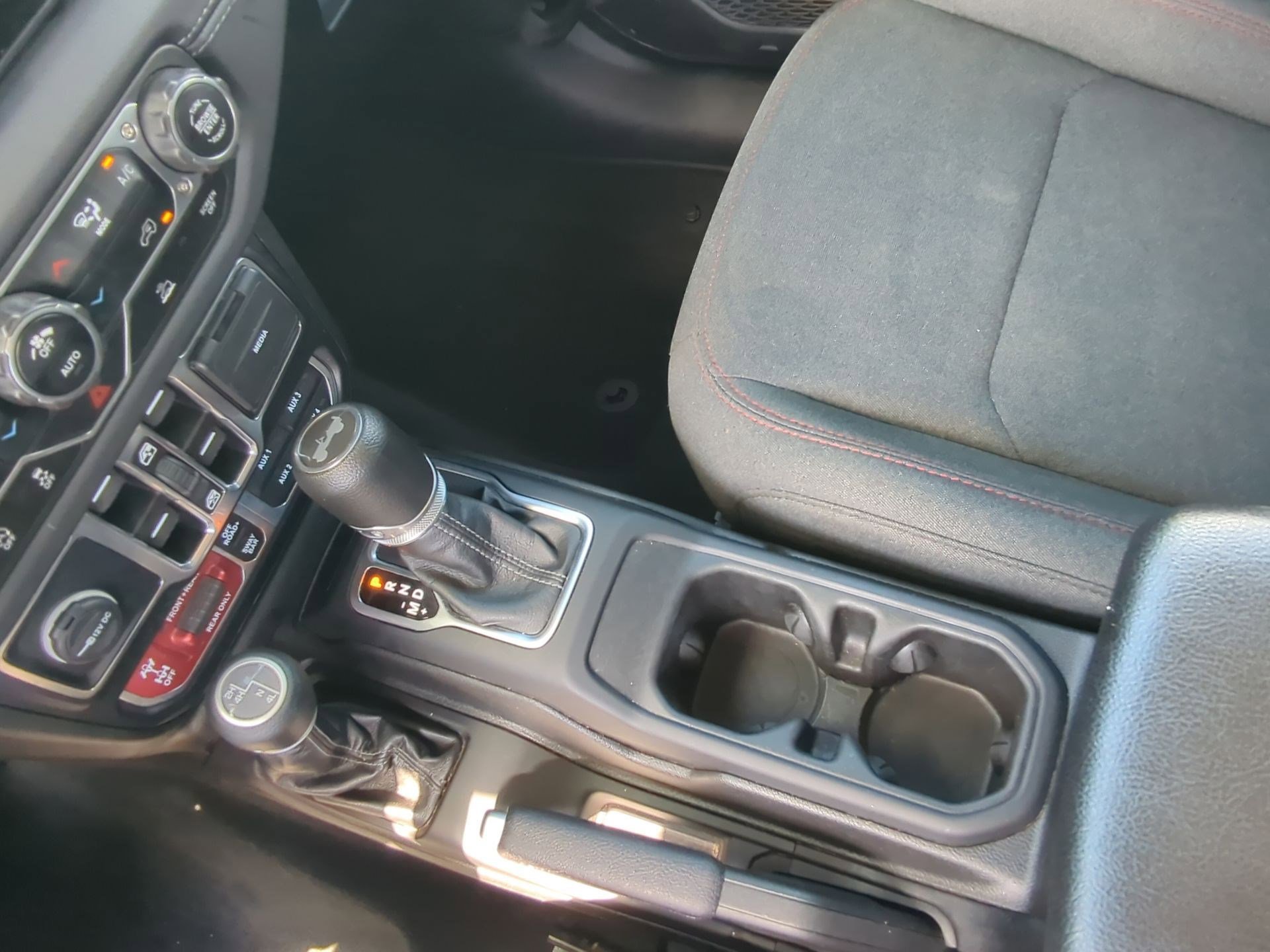 Used 2024 Jeep Wrangler Unlimited Rubicon image 20