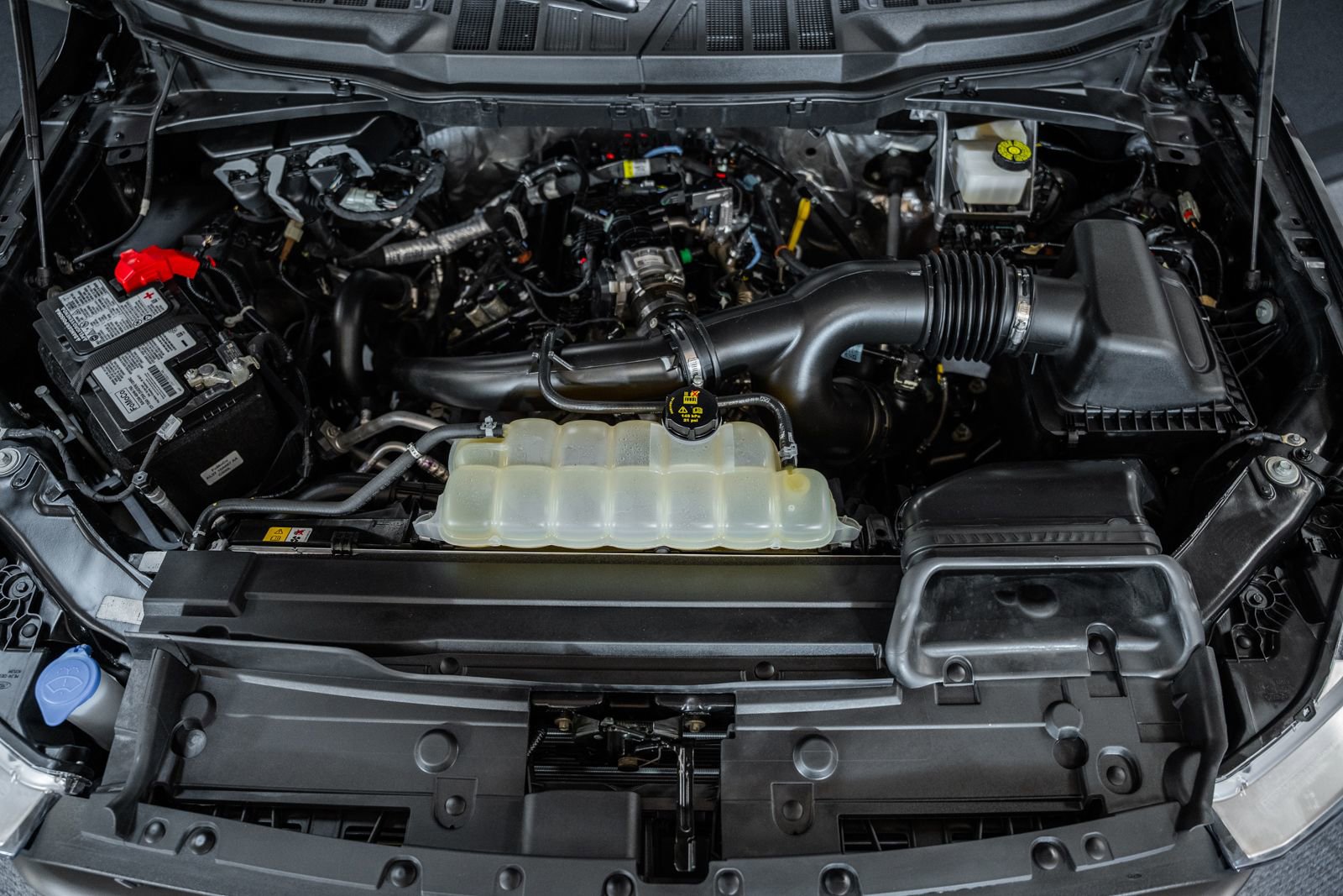 Certified 2023 Ford F150 Lariat w/ Equipment Group 502A High image 27