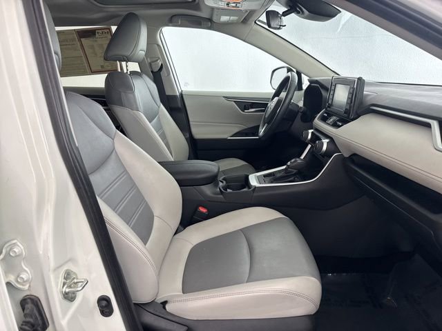Used 2019 Toyota RAV4 XLE Premium w/ All Weather Liner Package image 22