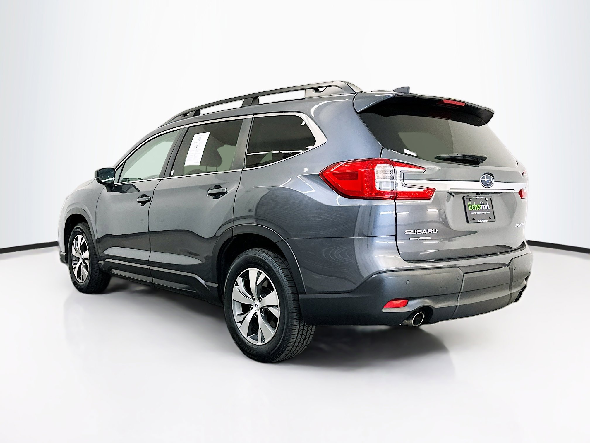 Used 2025 Subaru Ascent Premium AWD/4WD image 5