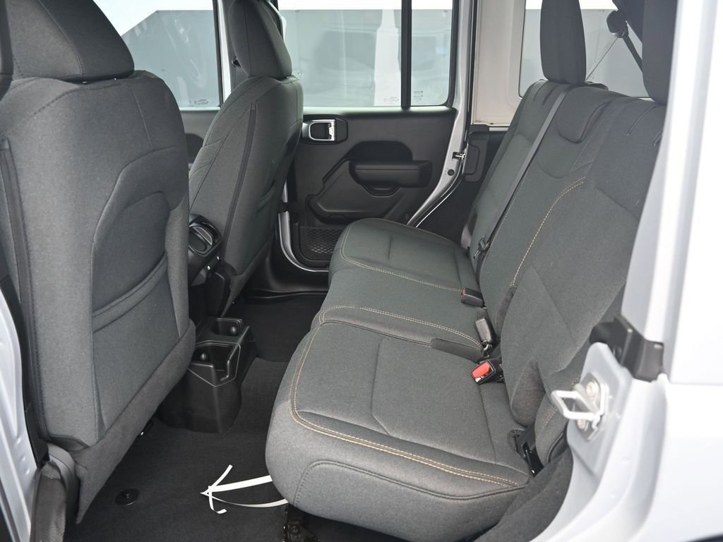 Used 2024 Jeep Wrangler Sport S image 17