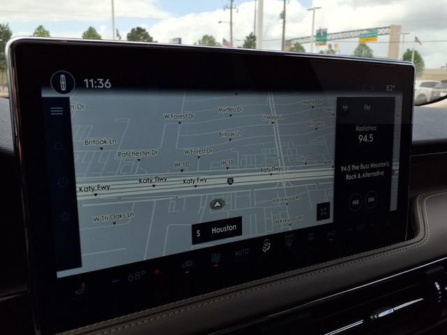 Certified 2024 Lincoln Corsair Grand Touring AWD/4WD image 11