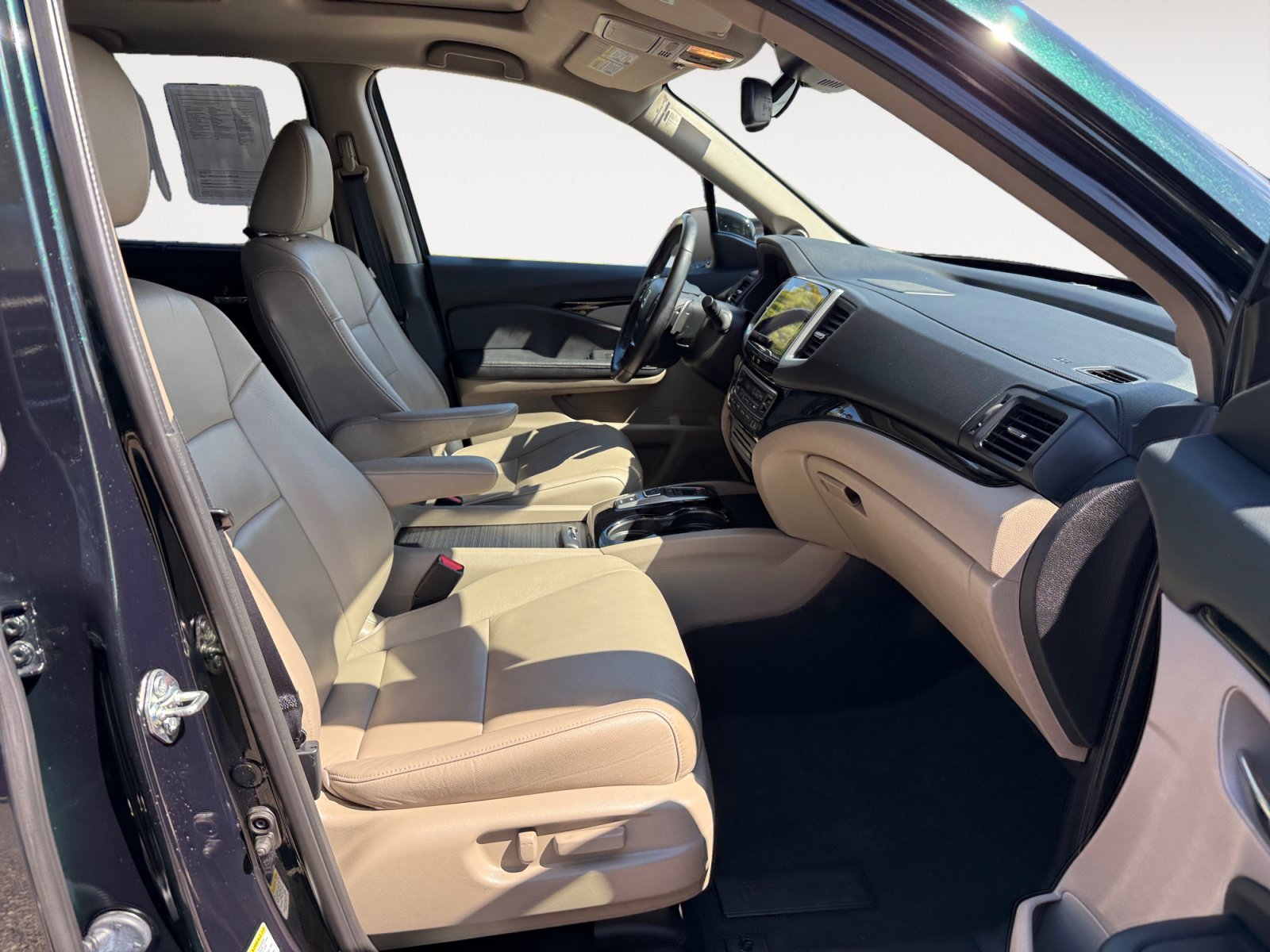 Used 2016 Honda Pilot Touring image 19