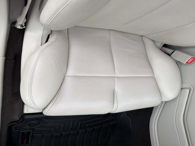Used 2020 Lincoln Continental w/ Premium Package FWD image 20