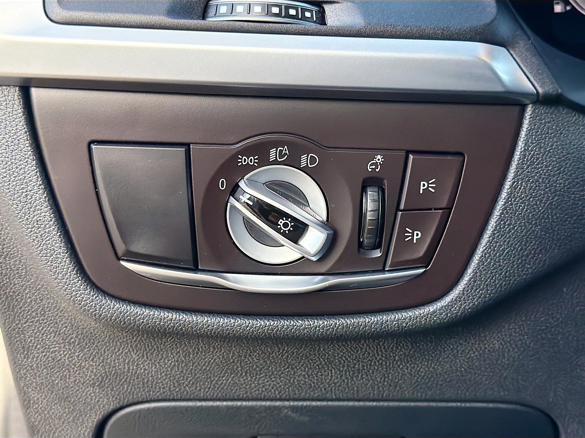 Used 2024 BMW X3 sDrive30i w/ Convenience Package w/ZPA RWD image 34