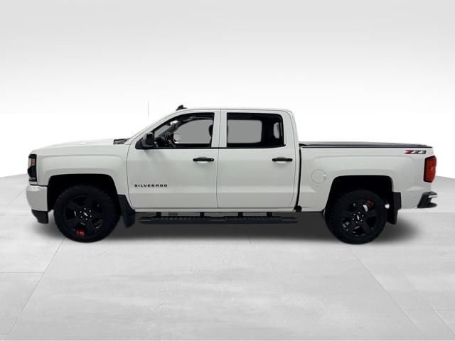 Used 2018 Chevrolet Silverado 1500 LTZ Z71 w/ Redline Edition AWD/4WD image 3