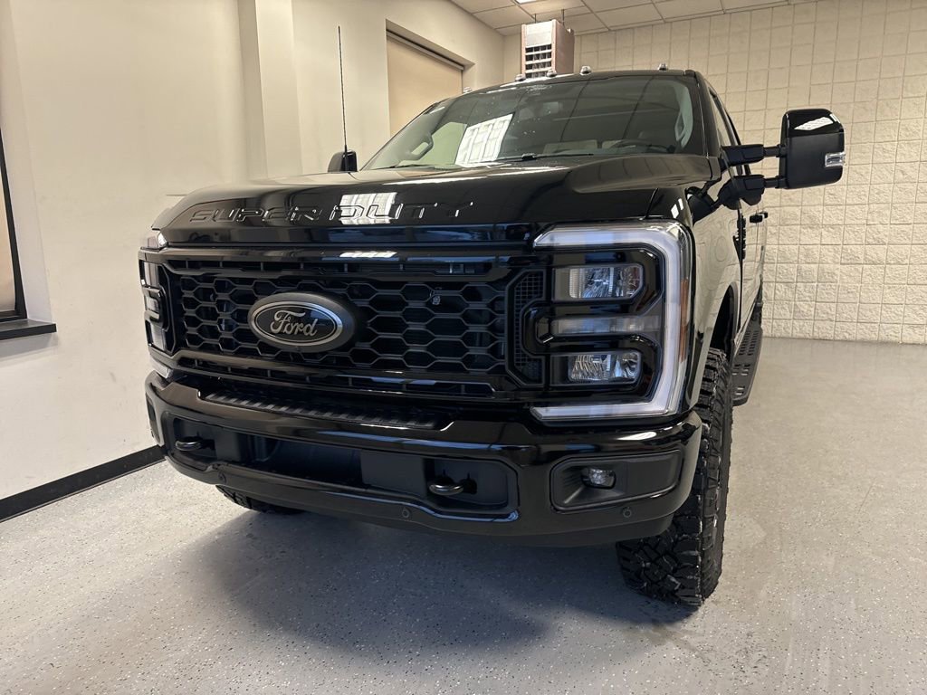 New 2026 Ford F350 Lariat w/ Tremor Off-Road Package image 14