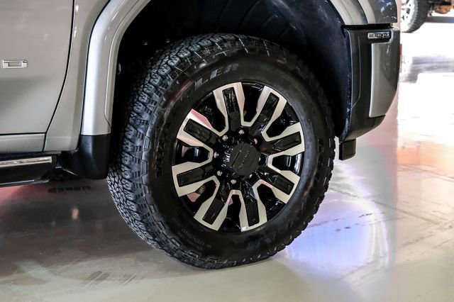 Used 2025 GMC Sierra 2500 Denali Ultimate AWD/4WD image 52