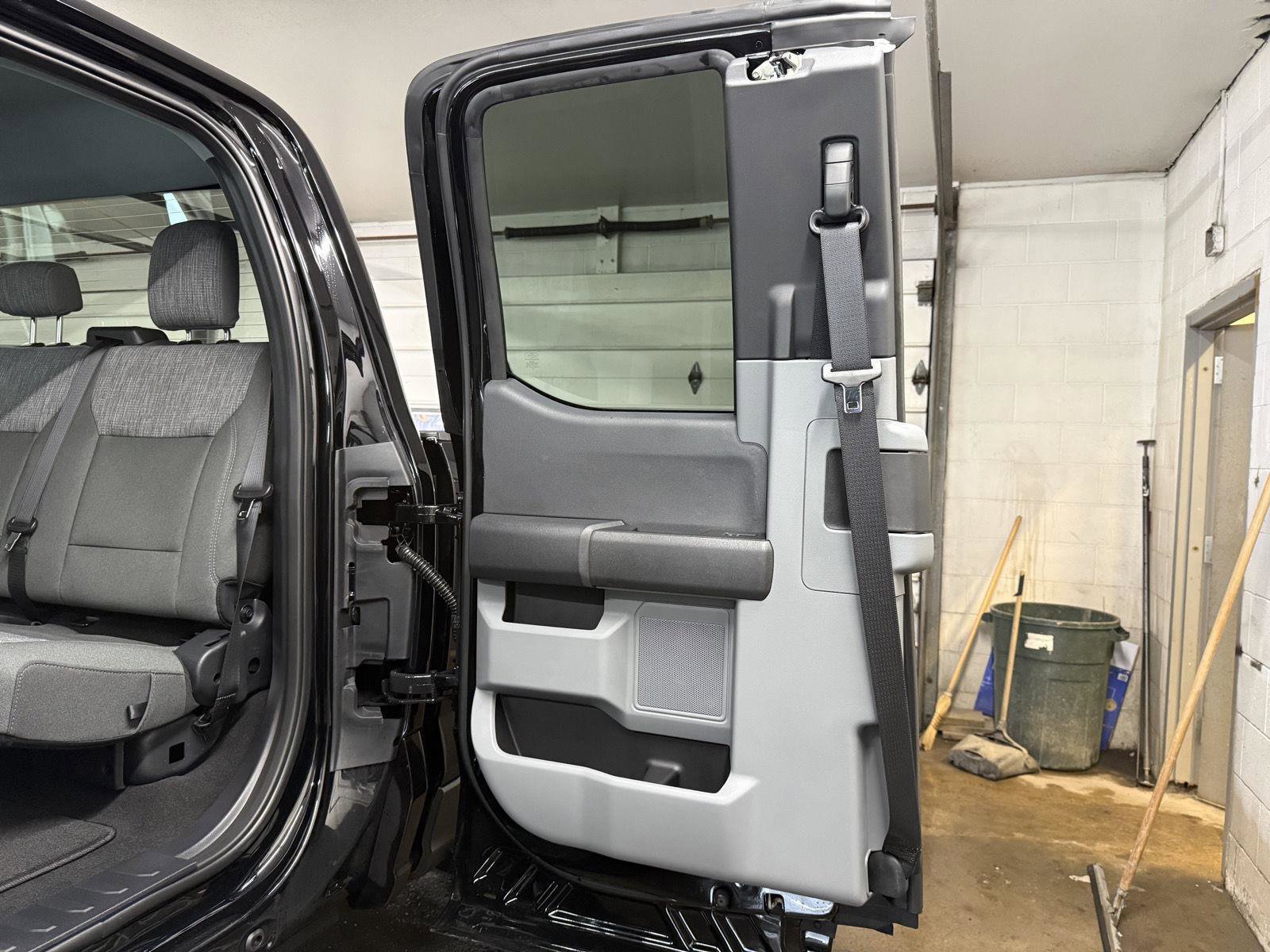 New 2026 Ford F350 XLT w/ FX4 Off-Road Package image 17